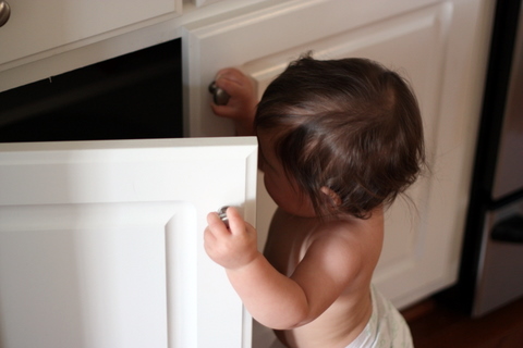 Túl korán állt fel a babám: Ez baj?