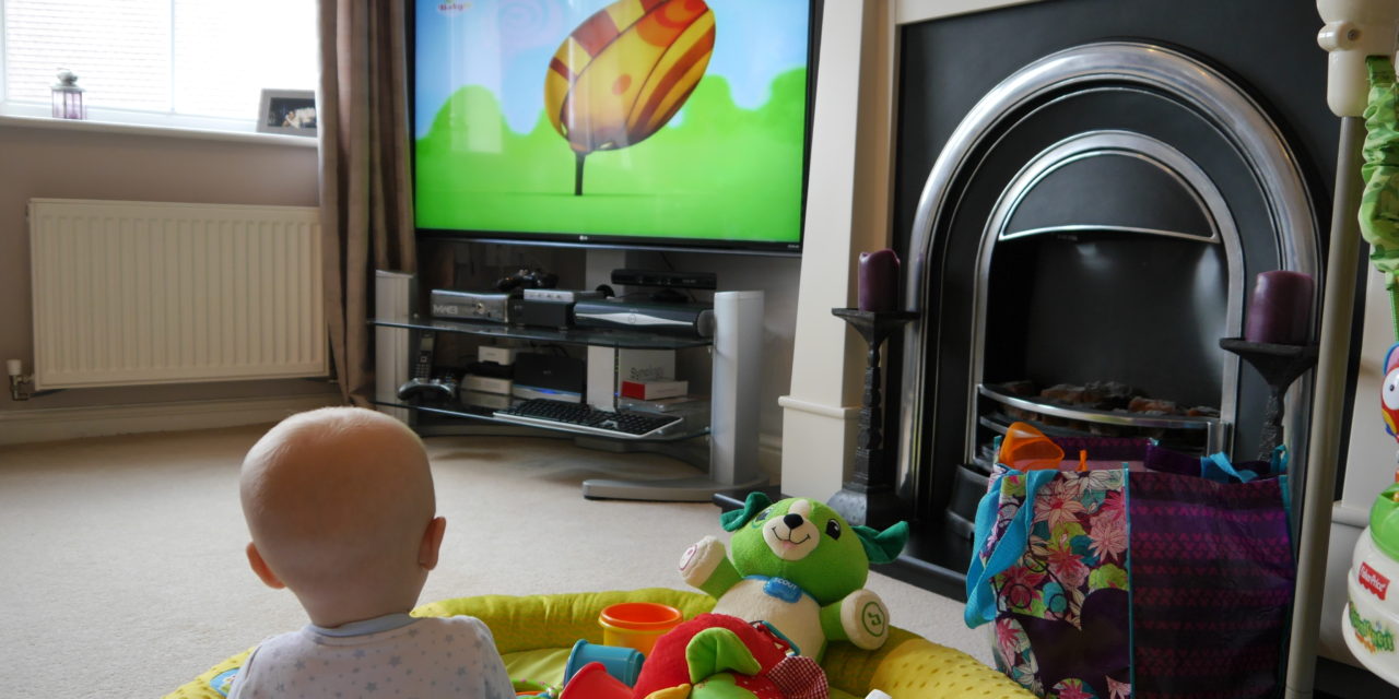 Tévézzen-e a baba?