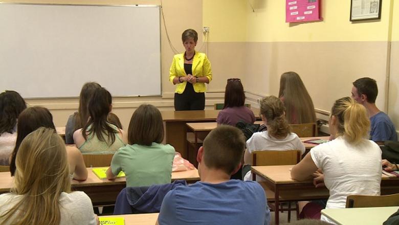 Szerb nyelvi felzárkóztató képzés indul