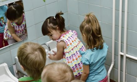 Szabadka: Hétfőtől nem kell munkahelyi igazolás, mindenki járhat óvodába