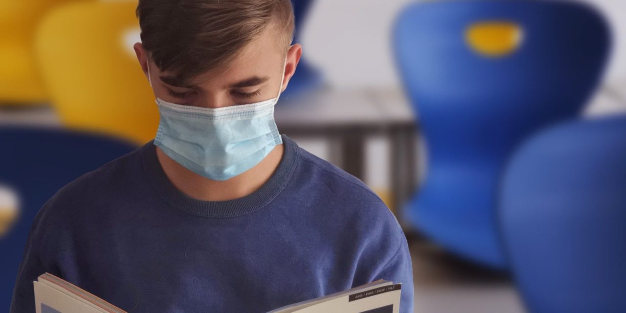 Ahol nem nő a fertőzöttek száma, folytatódik a tantermi oktatás