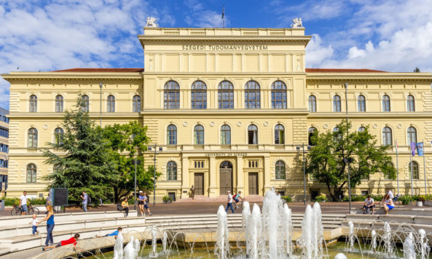 „Pozitív lett a tesztem, hazaküldtek a kollégiumból”