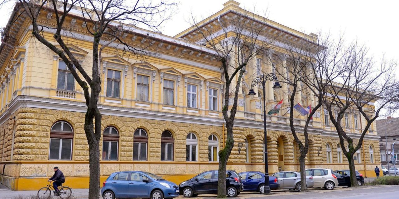 Szabadka: Fertőzésgyanú miatt távoktatásra tér át az MTTK