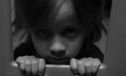 Hivatalos: hatástalan és káros módszer az elfenekelés