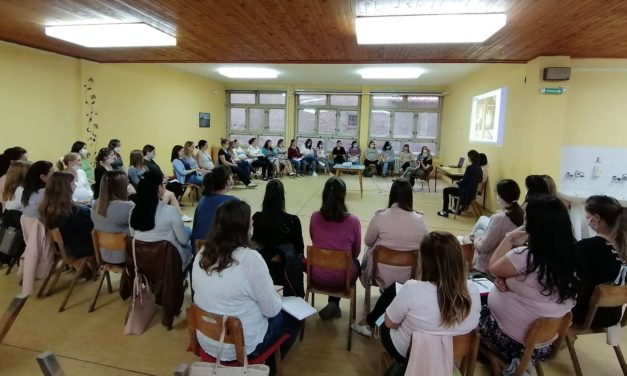 KismamafelkéSZÜLŐ júniusban Zentán