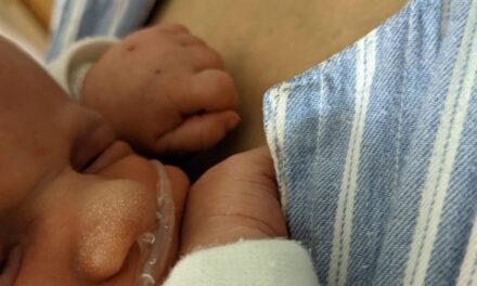 Kórház és klinika összefogásával mentettek meg egy kismamát