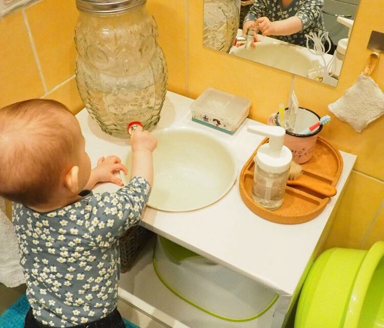 A gyermek is örül, ha felnőttes feladatokat végezhet